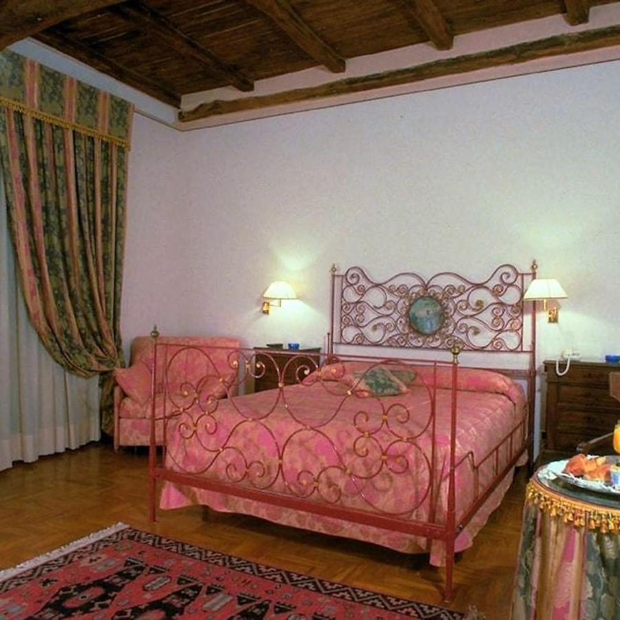 Hotel Clitunno Spoleto Kültér fotó