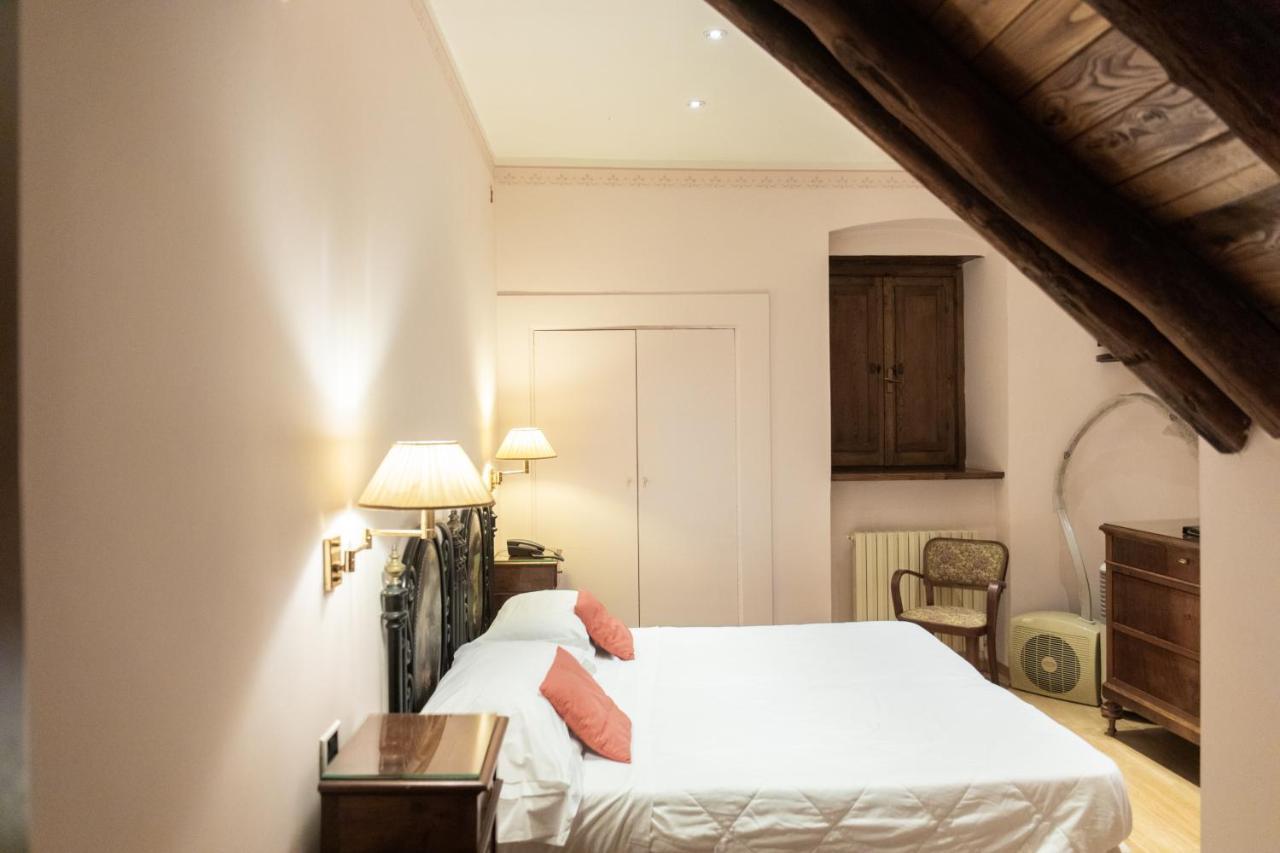 Hotel Clitunno Spoleto Kültér fotó
