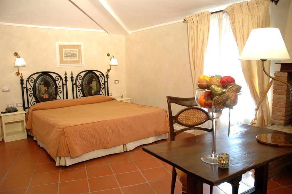 Hotel Clitunno Spoleto Kültér fotó